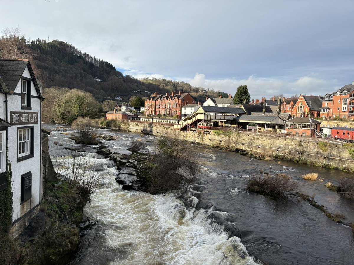 Love visiting #llangollen  always a step back in time #riverdee  #wales #hny