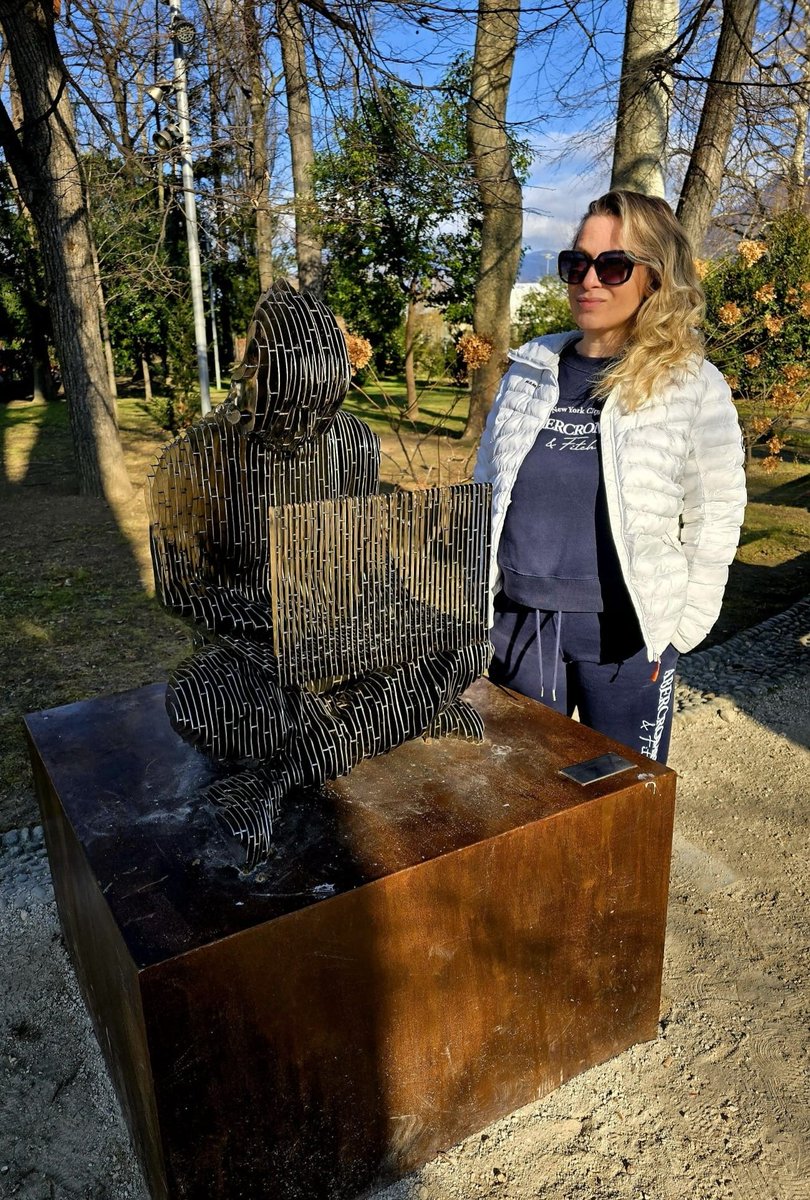 IrinaHeaver's tweet image. GM.

Day 1 of 2025.

Here in Switzerland, we have 18 months to collect 100,000 signatures to hold a public referendum requiring the Swiss central bank to hold part of its reserves in Bitcoin.

The population of my Swiss village is about 1,000 people. My KPI is to collect 100…