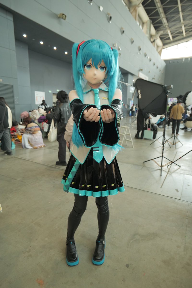 新年快乐，记录一下第一次出展
头壳🎭： <a href="/Mugikoda/">麦子（Mugiko）</a> 
#kigurumi #miku #初音未来