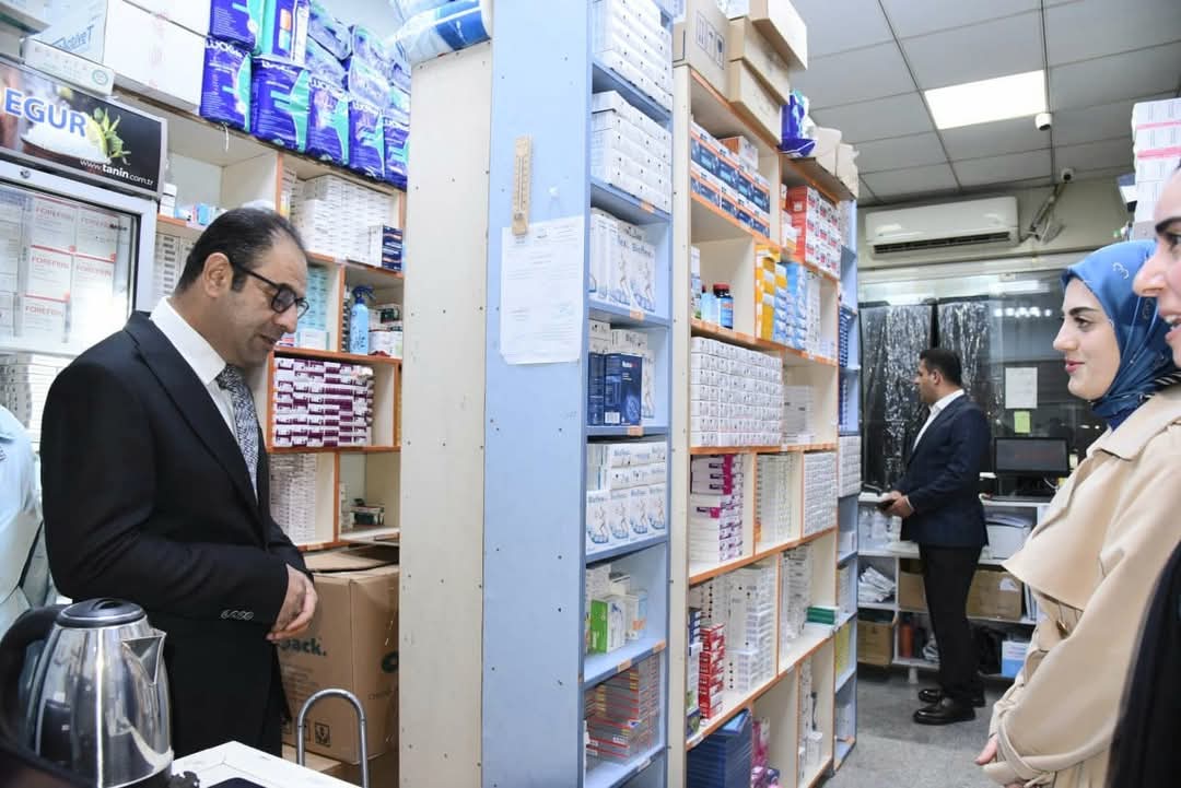 dlovanjalal's tweet photo. شەوی سەری سال سێشەممه ٢٠٢٤/١٢/٣١
 وەزیری تەندروستی  بەیاوەری  بەڕێوەبەری گشتی تەندروستی هەولێر فریاکەوتنی ڕۆژئاوای هەولێریان بەسەرکردەوە بۆ  لەنزیکەوە  ئاگاداربوون لە چۆنیەتی بەڕێوەچوونی پێشکەشکردنی خزمەتگوزاری پزیشکی تەندروستی لەڕۆژانی پشووی سەری ساڵ. https://t.co/ztXXuunRfM
