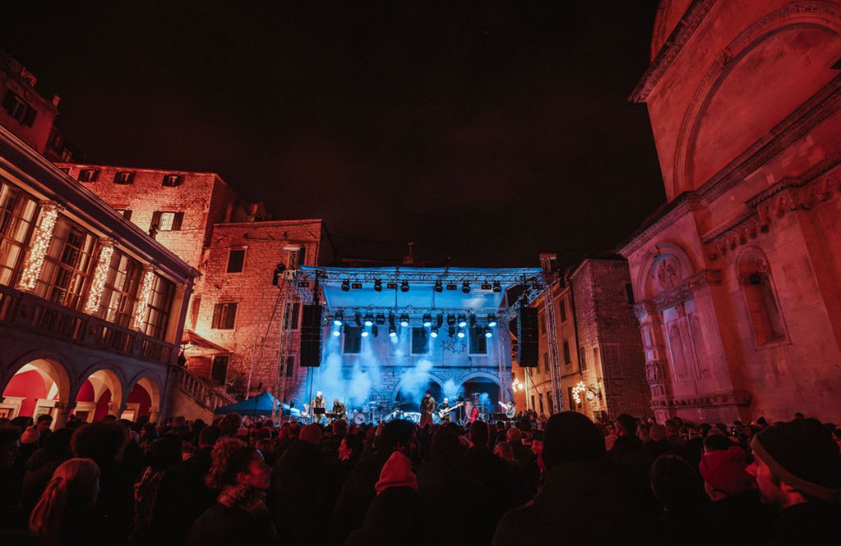 Mario Biondi (@mariobiondi) on Twitter photo Thanks Sibenik, I couldn’t have ended the 2024 in a better way!
Happy 2025 to everyone ❤️
Ph. Valerio Baranović
#mariobiondi #live #tour #internationalshows <a href="/imartsagency/">Internationalmusicandarts</a> Thanks Sibenik, I couldn’t have ended the 2024 in a better way!
Happy 2025 to everyone ❤️
Ph. Valerio Baranović
#mariobiondi #live #tour #internationalshows <a href="/imartsagency/">Internationalmusicandarts</a>