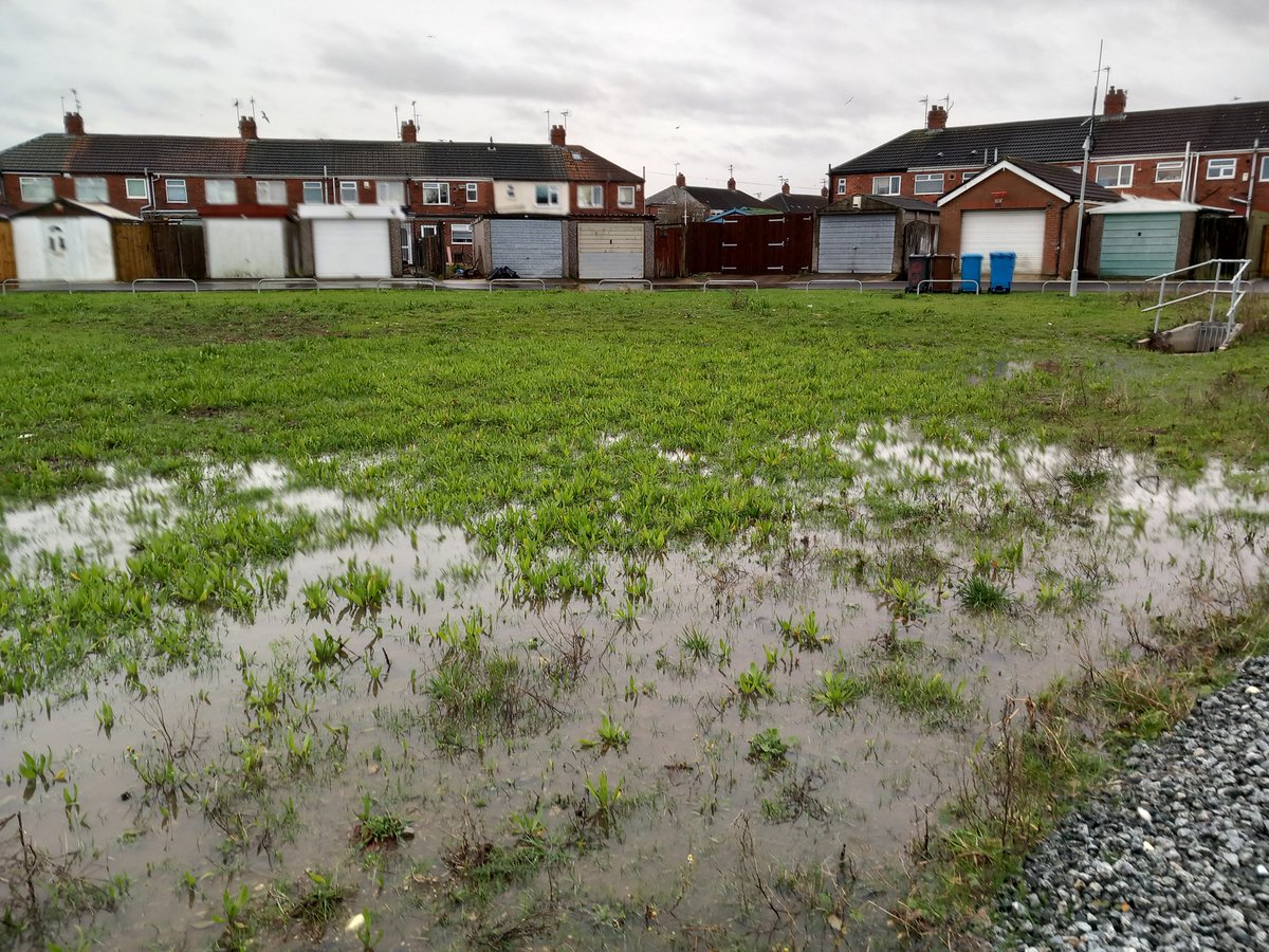 englandsfavour1's tweet photo. HNY from Derringham  west #Hull  After torrential overnight rain our SuDs are working. @Hullfloodrisk @EnvAgencyYNE @KDG_HU5  @angus_young61 Ground is saturated at Setting Dyke Community Greenspace. https://t.co/JN7KTW95i8
