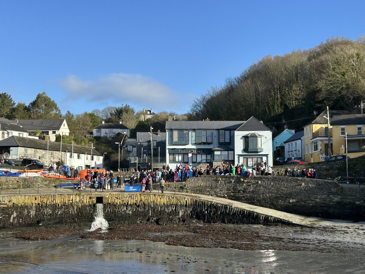 Thanks to all that supported our New Year’s Day Swim/Dip, you can still donate:  fundraise.rnli.org/s/6402/11423/e
Thanks to Mary Jacinta Casey for organising today’s 🏊🏻‍♂️🏊🏻‍♀️