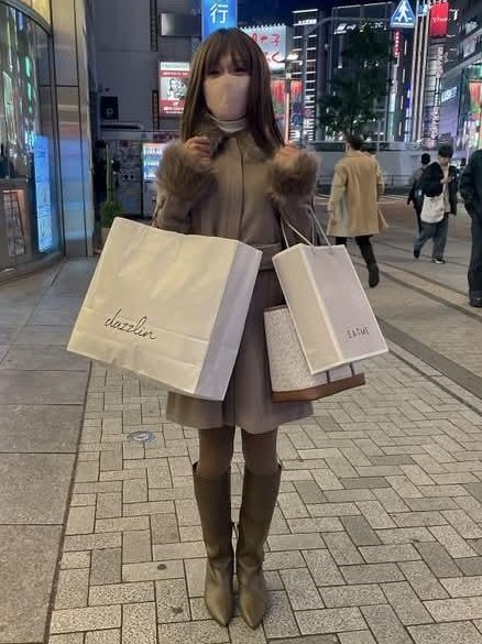 明けましておめでとうございます🎍
今年もよろしくお願いいたします🙇
昨年は女装で出掛ける機会が格段に増え充実の1年でした✨
ここは放置し過ぎたので今年はもうちょっと投稿しよう⋯