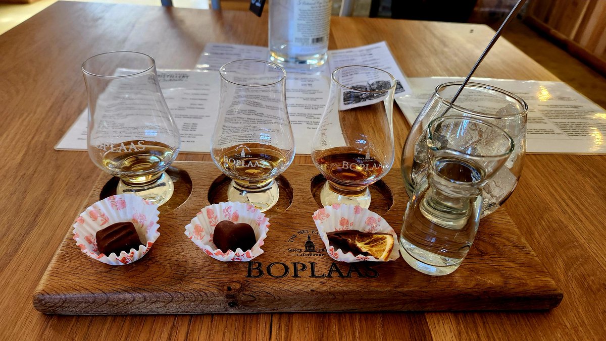 Boplaas Whisky and chocolate pairing <a href="/Boplaas1880/">Boplaas Family Vineyards</a> #whisky #holiday 🥃