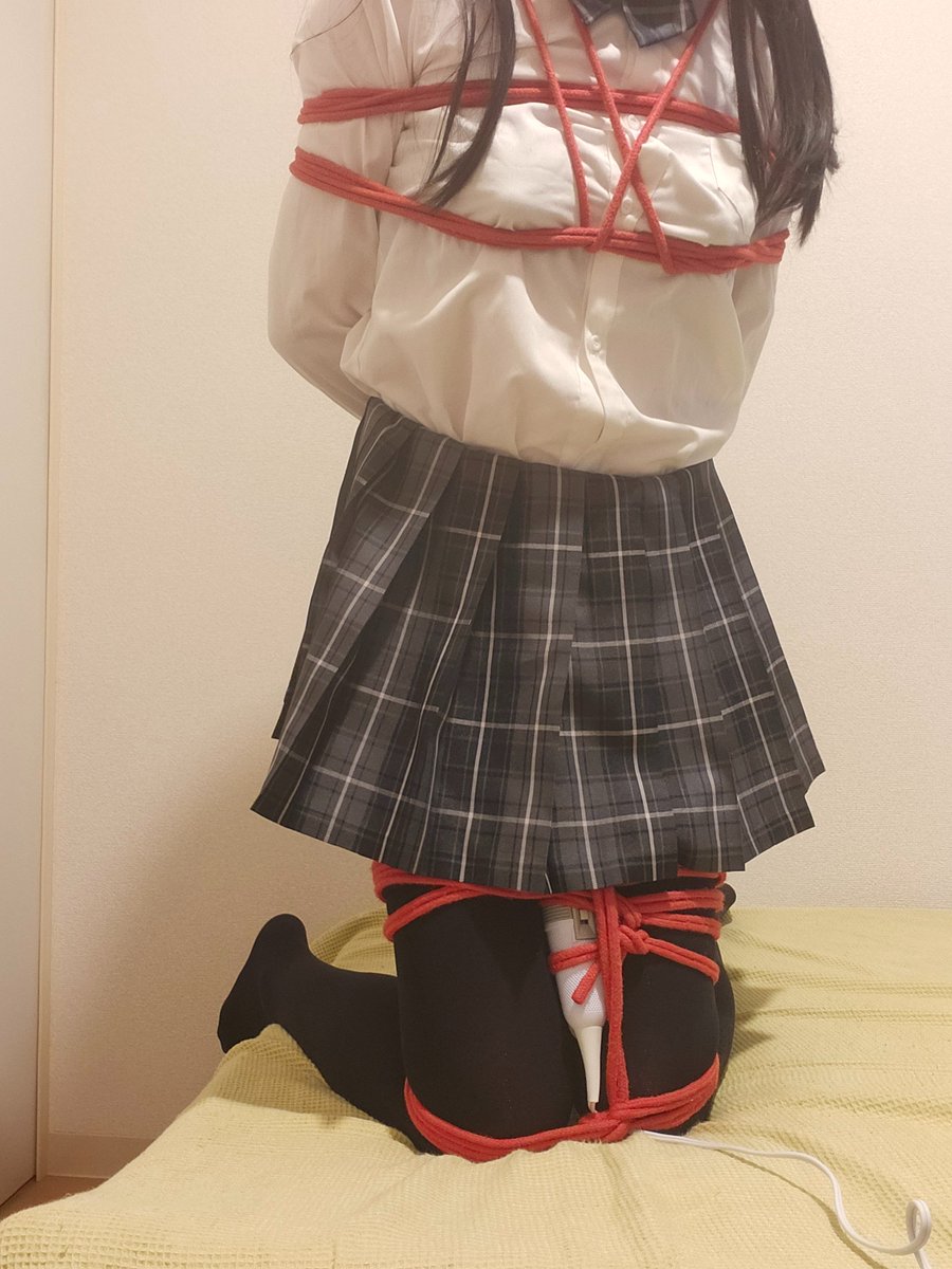 #緊縛　#制服　#ミニスカート　#ミニスカ