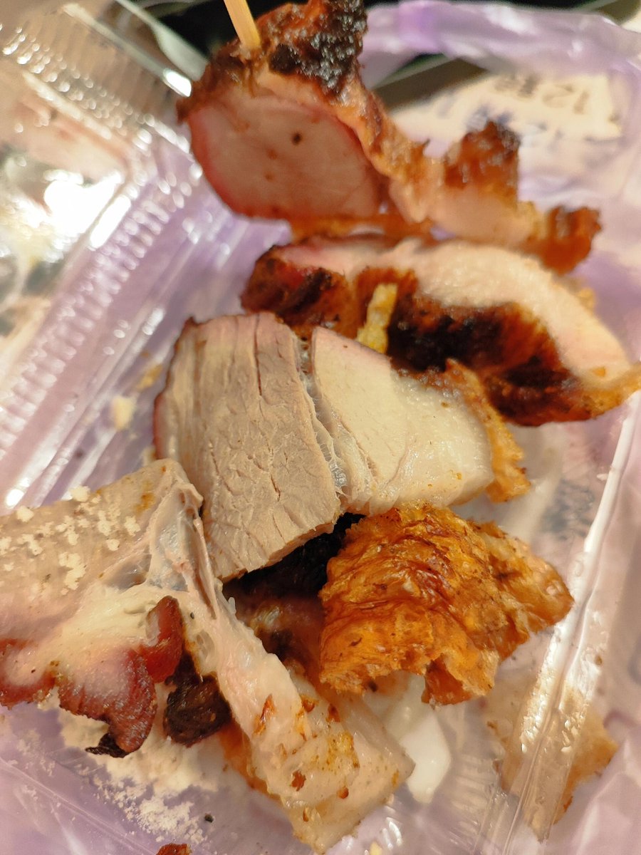 台北夜市の食べ物は相変わらず美味しいです。 😋