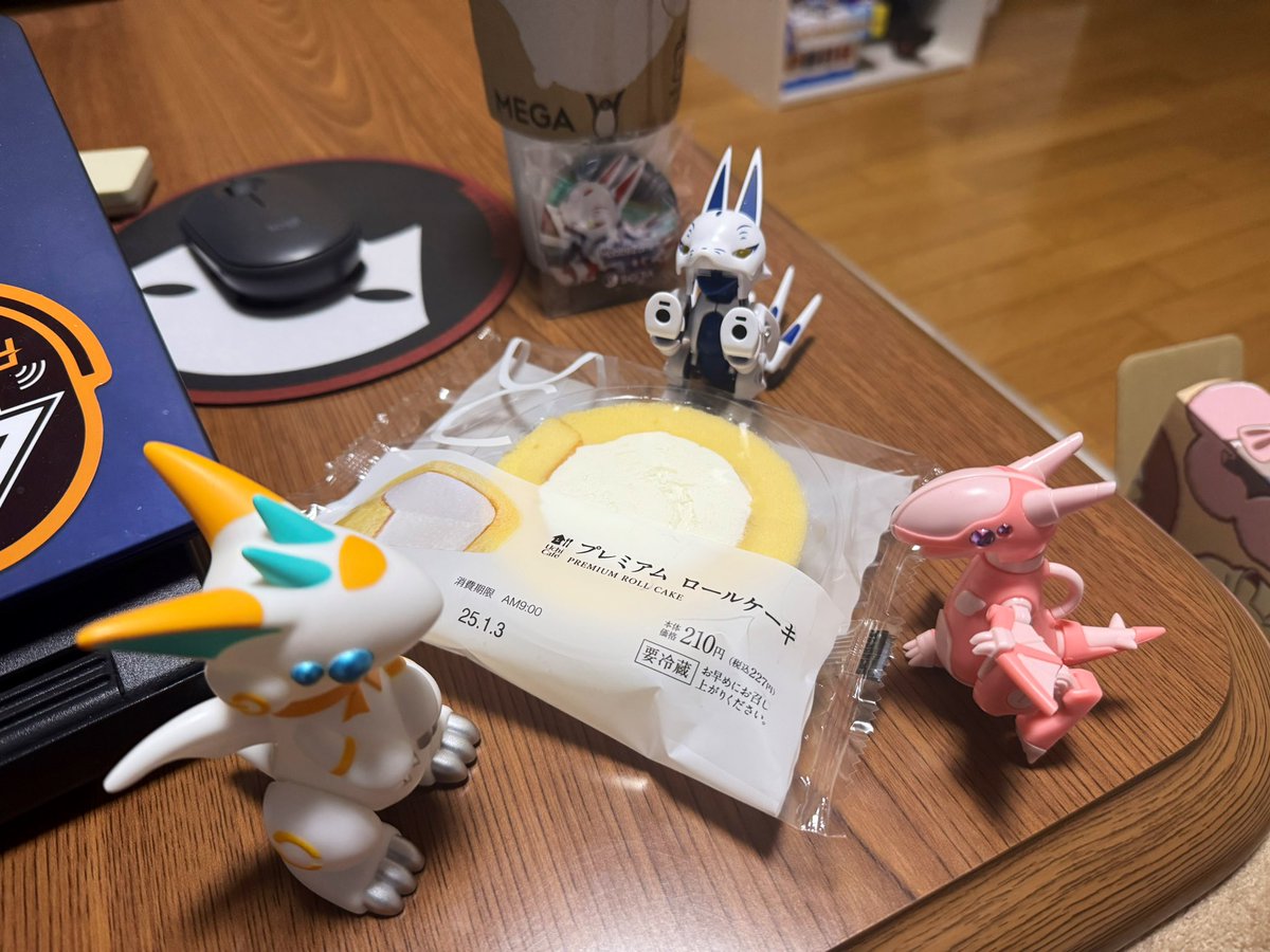dayo_gitune's tweet photo. #アニマネッツ #ドラネッツ
 あの...ロールケーキ狙われてるんですが... https://t.co/7epnqMx8Yr