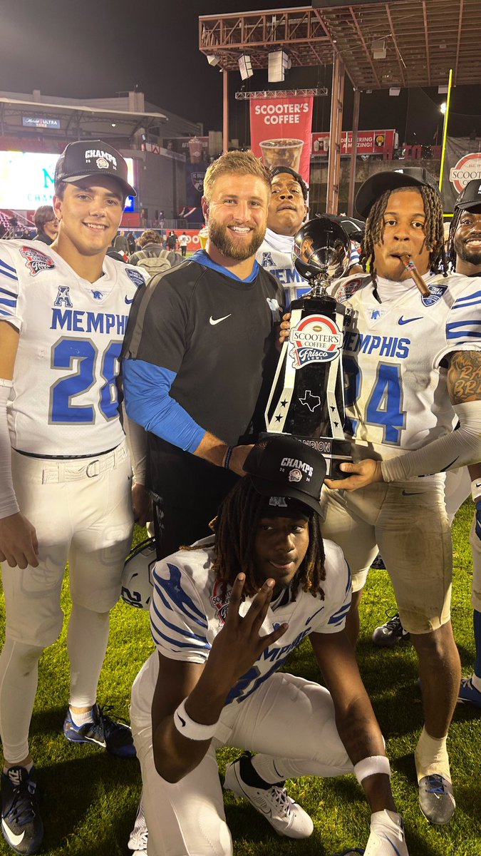 Desmond Morgan tweet media