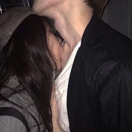 나도 키스마크 남길래 온몸에 내 흔적 남길 거야. 
#펨돔 #여공남수