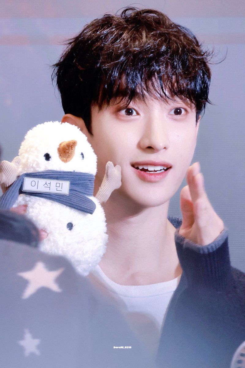 241229 상하이 이즈위팬싸

#SEVENTEEN #세븐틴 #DK #도겸 #이석민 
#ドギョム #DOKYEOM