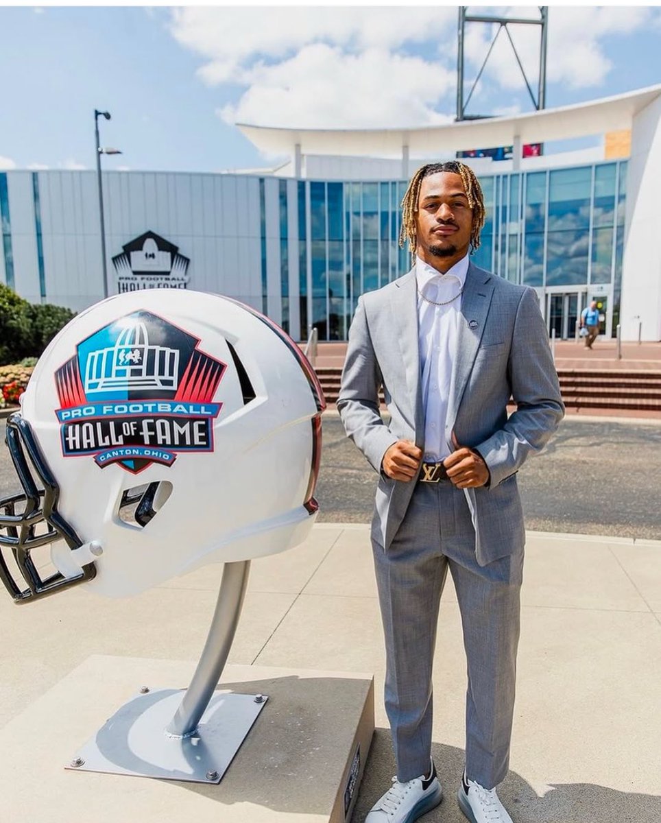 Happy 21st birthday to Big Play McCray <a href="/chrishon2022/">Chrishon McCray</a> Love you son. God is good. ❤️😎