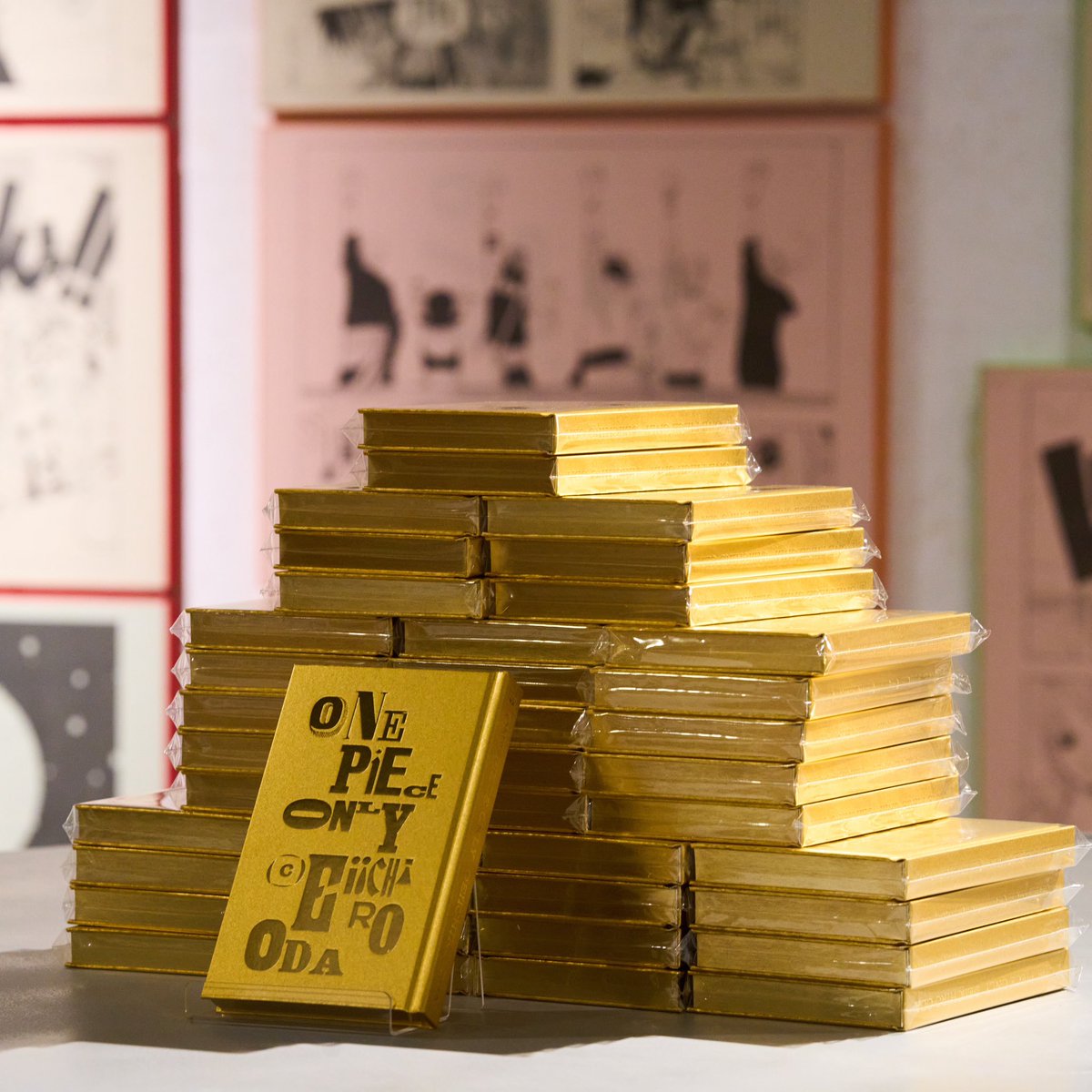 現在開催中「ONE PIECE ONLY」展のデザインしています。メインの文字は