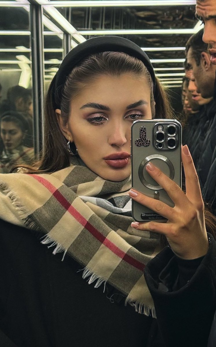 Open the 2025 year with my naked body under the coat)