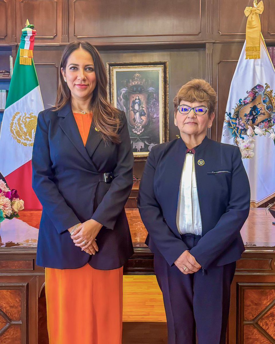 LibiaDennise's tweet photo. Viene una nueva etapa para la Fiscalía General del Estado, hoy he nombrado a la Maestra Zucé Anastacia Hernández Martínez como Fiscal General del Estado en forma provisional, hasta en tanto se realiza la designación definitiva. Estoy segura que desempeñará su labor con profesionalismo y en beneficio de nuestra gente.