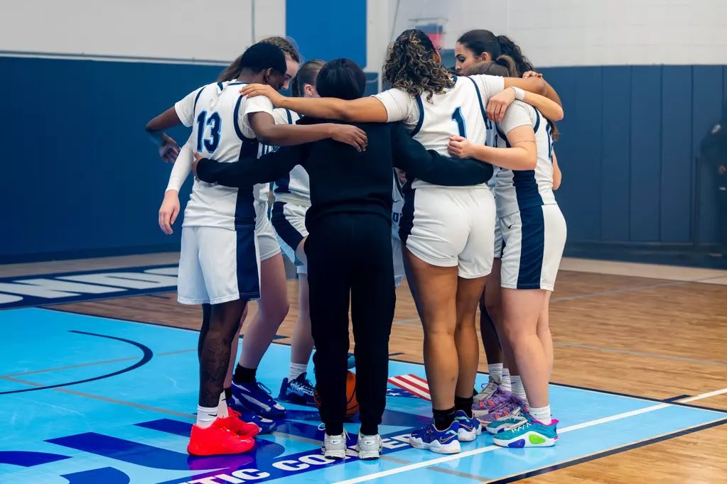 JJCWBasketball's tweet image. 2024 has come and gone, filled up ups and downs, here is to 2025! 🎉 #2025 #NewYear #9Strong