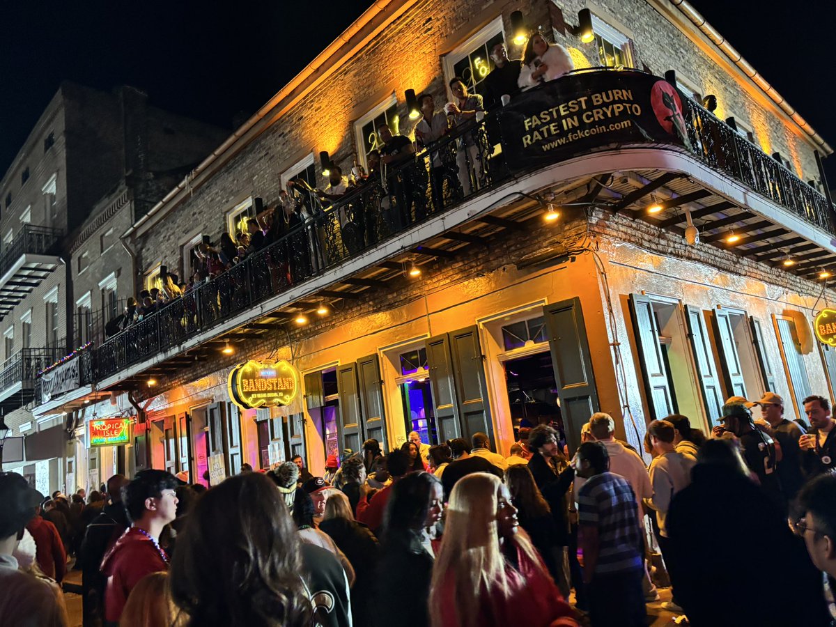 Max 🌈💙 #FBPE tweet media