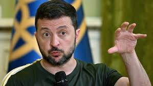 MarcelloCresce2's tweet photo. Abbiamo dato miliardi di dollari e il pezzente ci chiude in gas. Non ho più parole. Il comico ce l'ha messo in quel posto. Inutile negare. https://t.co/qHk986Zohl