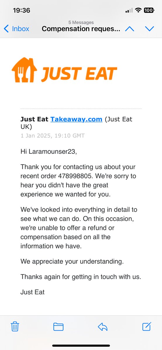 MounserLara's tweet photo. Hey @JustEatTakeaway, I’m appalled by your response to my recent order (478998805) refusing me a refund. Ordered 9 chicken selects &amp; a double cheeseburger with extra cheese, got chicken nuggets &amp; a burger with extra ketchup. £15.16 down with no help. Disgusting behavior.#JustEat https://t.co/jyuIPqEblc