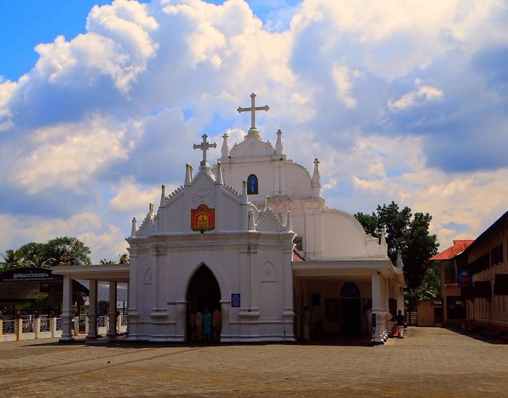 Built-in AD 1125 by the Chempakasseri Maharaja, St. Mary's Church in Kudamaloor (near Kottayam)  is one of the ancient Syrian Churches in Kerala, the Southern state of India.