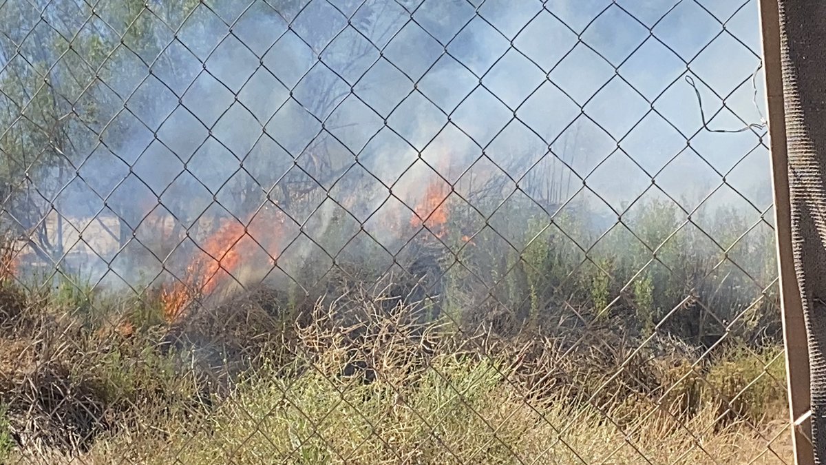 oarancib's tweet photo. Incendio forestal en quebrada pueblo Lagunillas en #ovalle , personal de @conaf_minagri  trabajando en el lugar @coquimbo @MiRadiols @radcomunicativa https://t.co/74ok6C8bo6