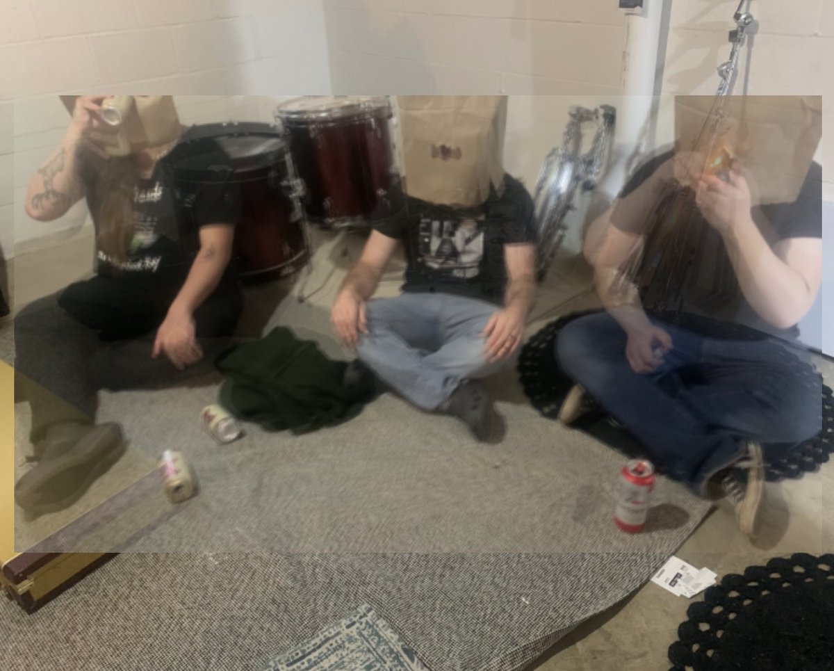 yeahdudewoah's tweet photo. I have a new band, Totally Destroyed. Debut EP out now on @FlowerpotRecs and we’re playing these shows 

2/6 Columbus at dungs
2/7 Kent at zephyr 
2/8 Berea at Sunnyvale 
2/9 cinci at the comet

No x or fb, Insta only
@ totallydestroyedmusic 
Small things coming eventually https://t.co/WZiT1saqOJ