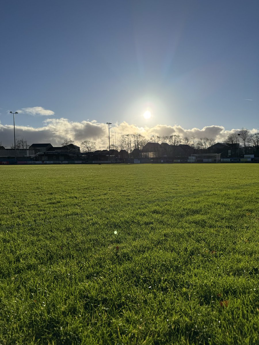 Menstonunited's tweet photo. Sunshine on a rainy day at Nethermoor as @GuiseleyAFC run out 3-1 winners over @BamberBridgeFC. A three point pot of gold underneath that rainbow.  2025 gets off to a perfect start. https://t.co/W4HyhQQxEI
