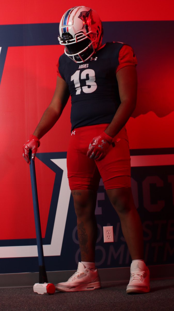 After a great talk with <a href="/CoachKKerns/">Kenzie Kerns</a> I am blessed to receive an offer to continue my athletic career at <a href="/OPSUFootball/">OPSU Football</a> #goaggies 
<a href="/wtd2301/">Marc 🌵 🏴‍☠️</a> <a href="/CoachDJerden/">Coach Dylan Jerden</a> <a href="/RecruitsHC/">Hale Center Football Recruits</a>