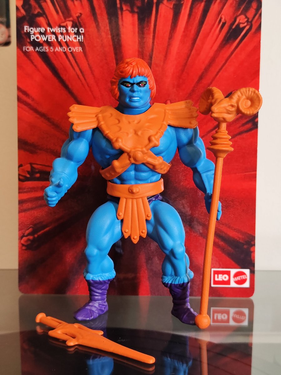 jaimeconejos's tweet image. Os anuncio que hoy, 1 de enero de 2025, ha nacido oficialmente mi réplica de FAKER, en su versión india de LEO TOYS, con sus colores originales. Por cuestiones de logística, aún pasará un tiempo hasta que lo saque a venta/subasta, pero no quería dejar de presentároslo 🥰❤️