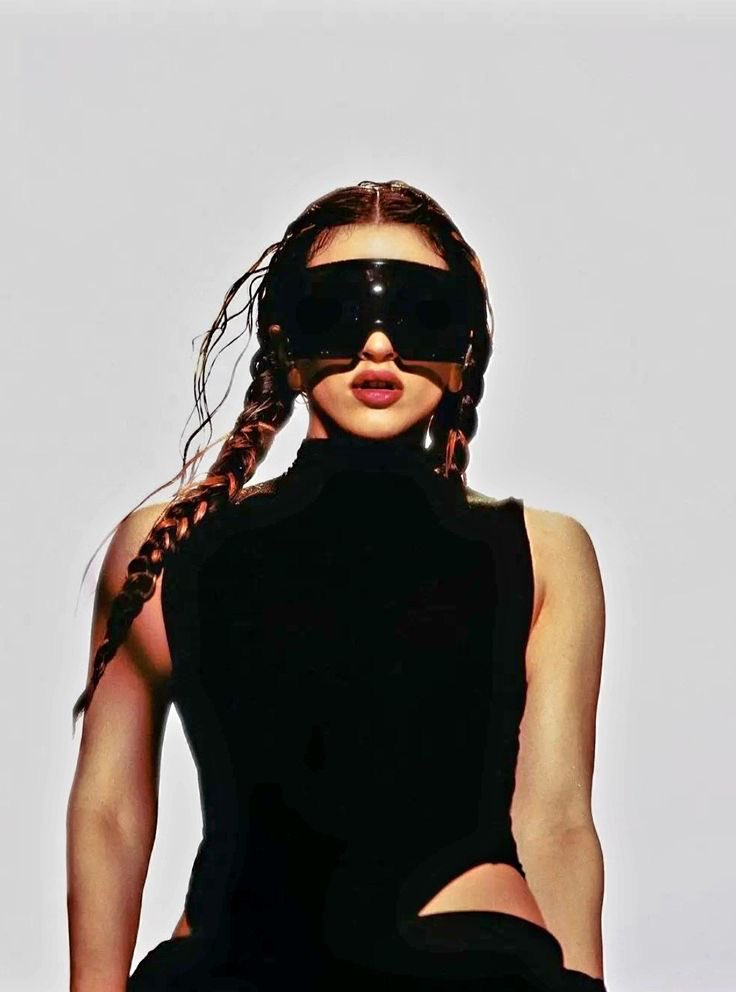 Rosalía is officially releasing a new album this year!