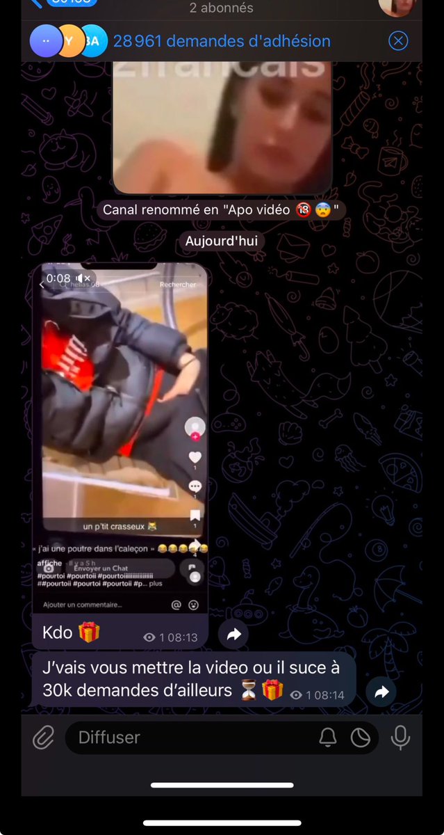 ness_n's tweet photo. Je parle pas chinois j’ai posté la vidéo de Helias de tiktok avec des hommes sur mon canal Telegram https://t.co/bhZspXtLfp https://t.co/eRPy1JCaUd