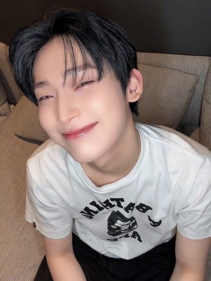 แค่มีหนุ่มตี๋คนนี้มาเล่นกับใจทุกวัน เราก็ไม่อยากมีแฟนแล้วค่ะ