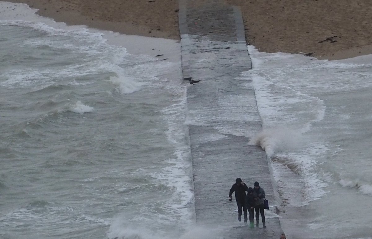 Certains ont pris leur premier bain de l’année à l’insu de leur plein gré 😆