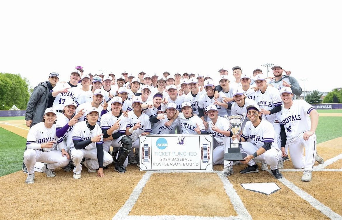 UofS_Baseball's tweet photo. Scranton Baseball would like to wish everyone a Happy New Year! We look forward to what lies ahead for our group in 2025! https://t.co/b82TMrC925