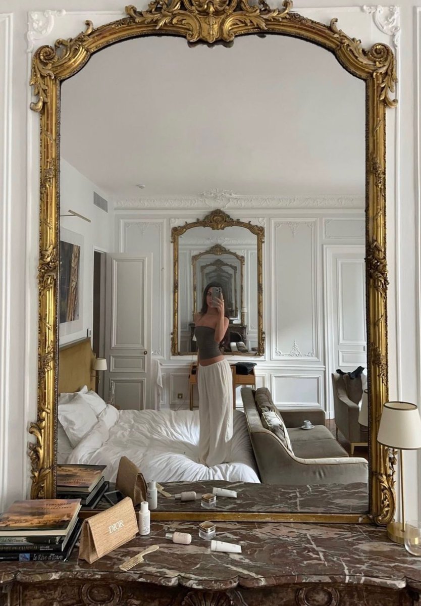 Elle Lookbook tweet media