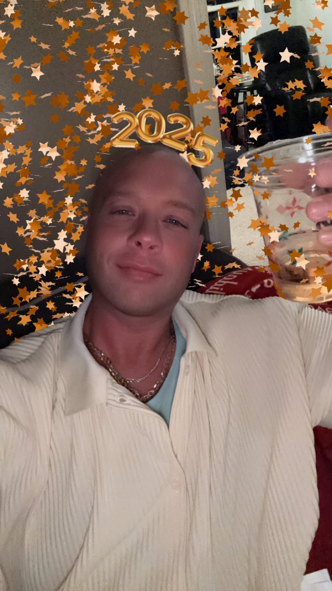 tstoli's tweet photo. New year, new me… I’m gonna be worse! https://t.co/CmKfUWGOFn