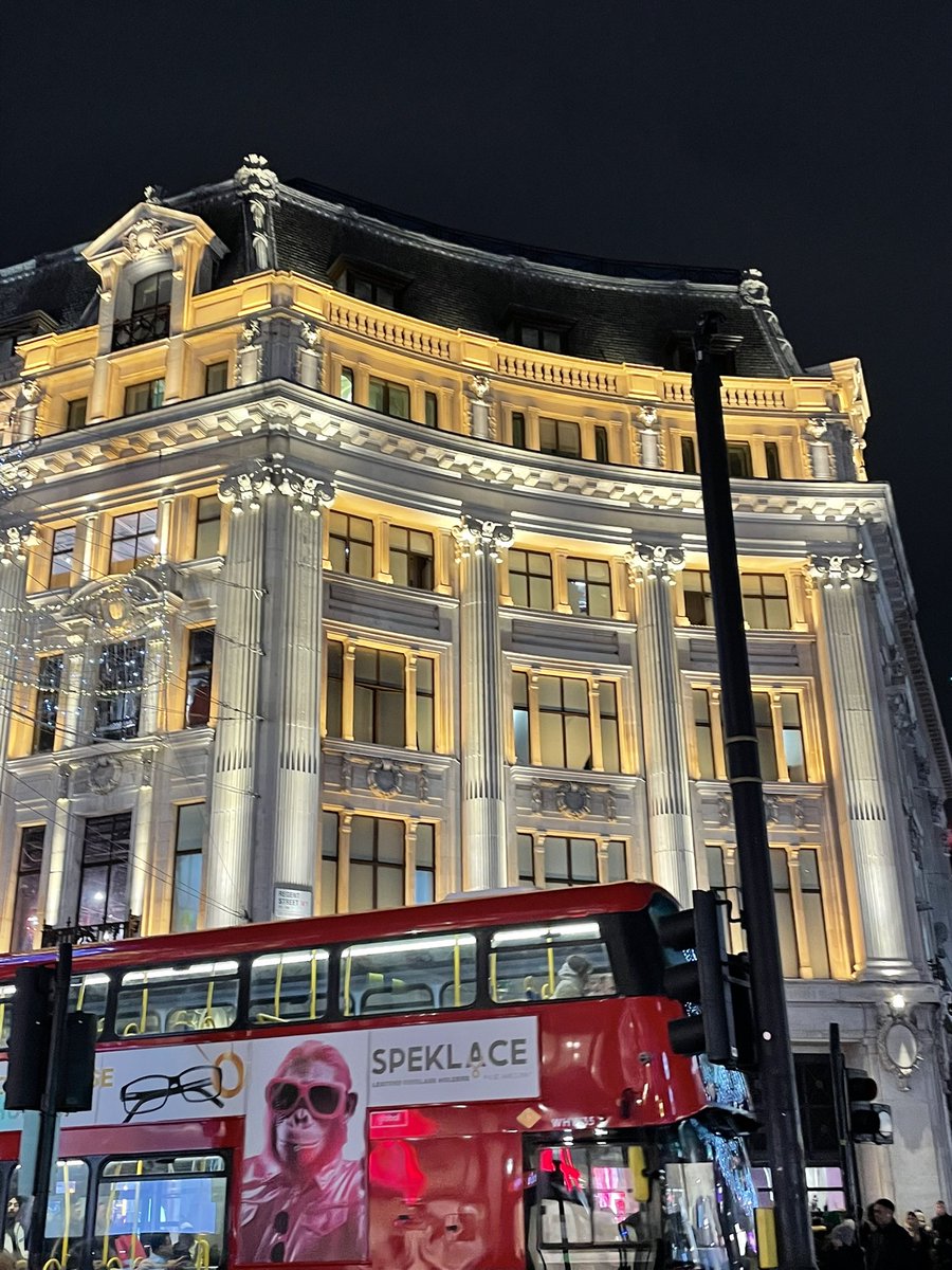 Danielle Fletcher tweet media