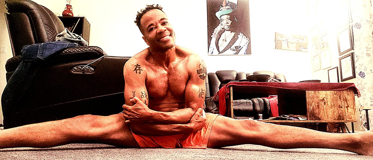 FineBLKZADDY-BM tweet media