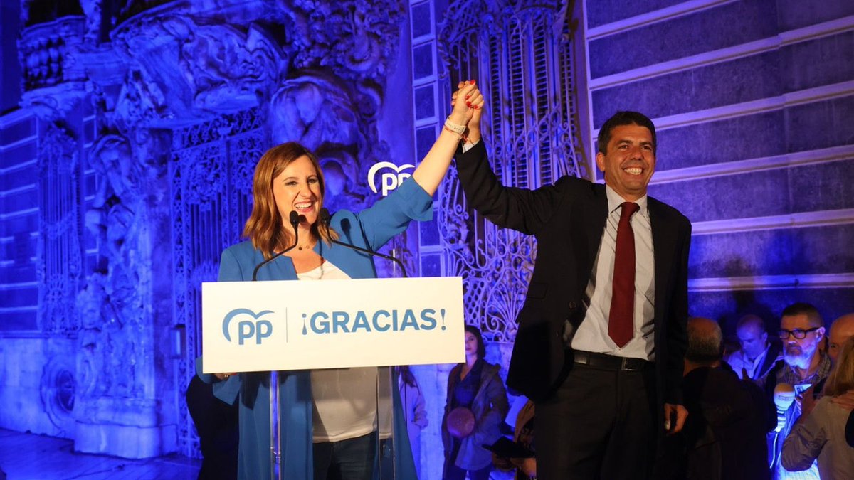 FonsiLoaiza's tweet photo. Hoy, la alcaldesa María José Catalá del PP ha subido 50 céntimos el precio del billete de autobús público en Valencia y pasa de 1,50€ a 2€. https://t.co/khUOhg79dE