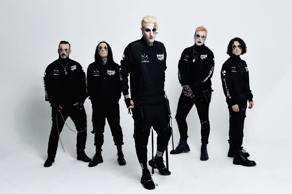 xheadachexx's tweet photo. going to scream and cry https://t.co/kXBhT8ysu5