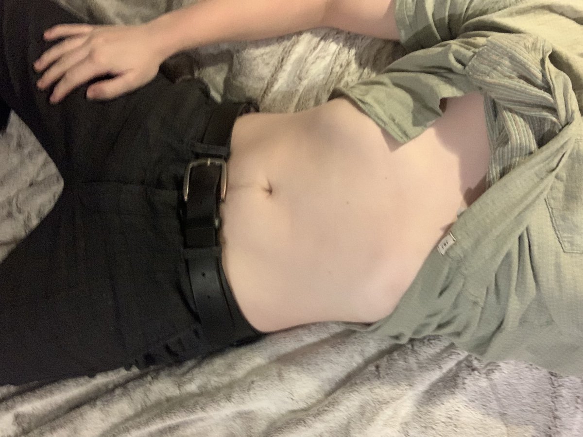elvenboy11's tweet photo. Sooo pent up https://t.co/TIC4qqgO0O