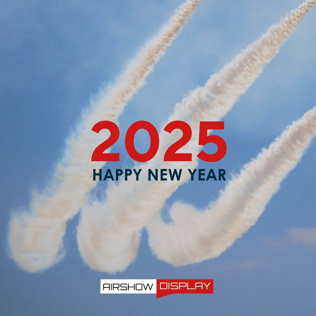 Nous vous souhaitons une belle année 2025 et que celle-ci soit remplie de beaux meetings aériens !

We wish you all the best for 2025, and hope it's full of great airshows !

#airshow #meetingaerien #avgeek #aviation #smokeon #airshows #aeronautique