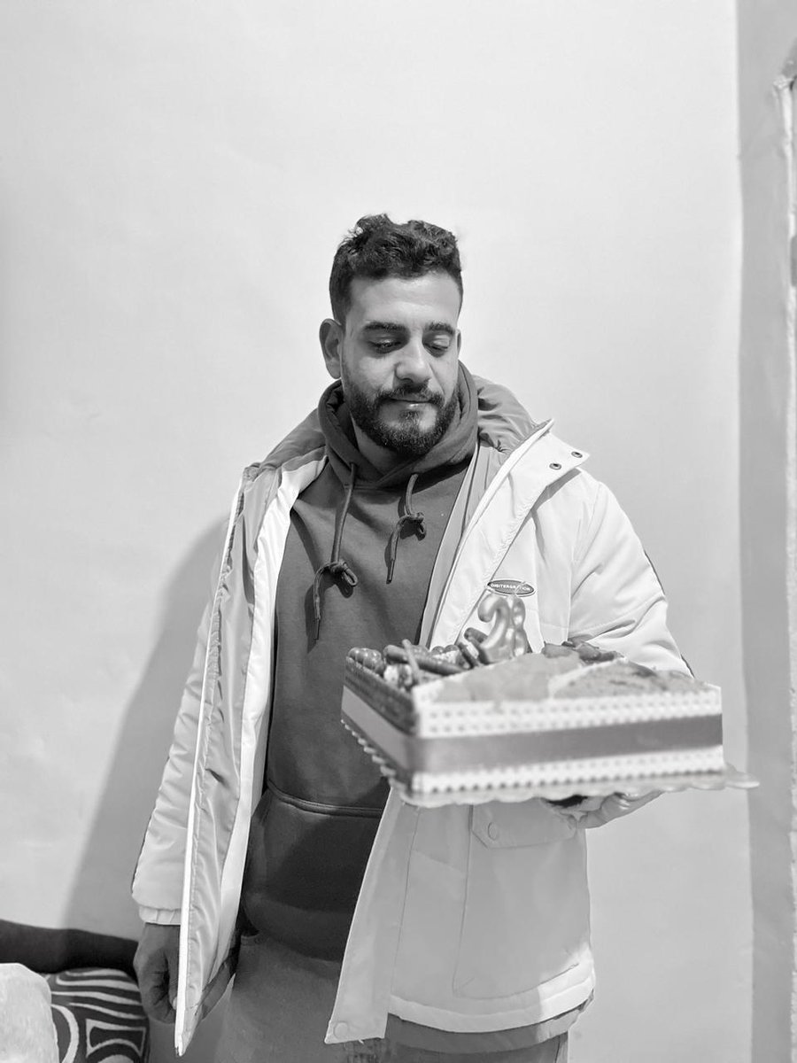 ro9936's tweet photo. 28 🎂👑 https://t.co/L4NOsyblne