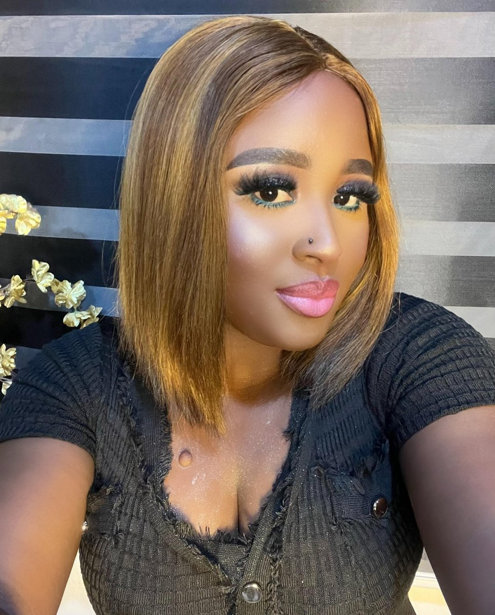 AdenikeOmolar11's tweet image. I&apos;m too pretty 😍