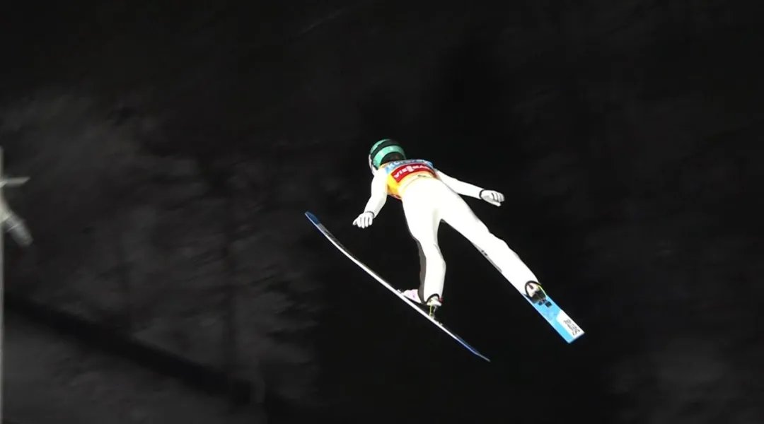 neveitalia's tweet photo. #SciNordico Il "Two Nights Tour" è ancora di Nika Prevc, ad Oberstdorf la slovena si regala un'altra vittoria, ottima Lara Malsiner 15a #skijumping #nordicski @AleBergomi #1Gennaio #salto https://t.co/vlF3aXb6xx https://t.co/7wWXckajEo