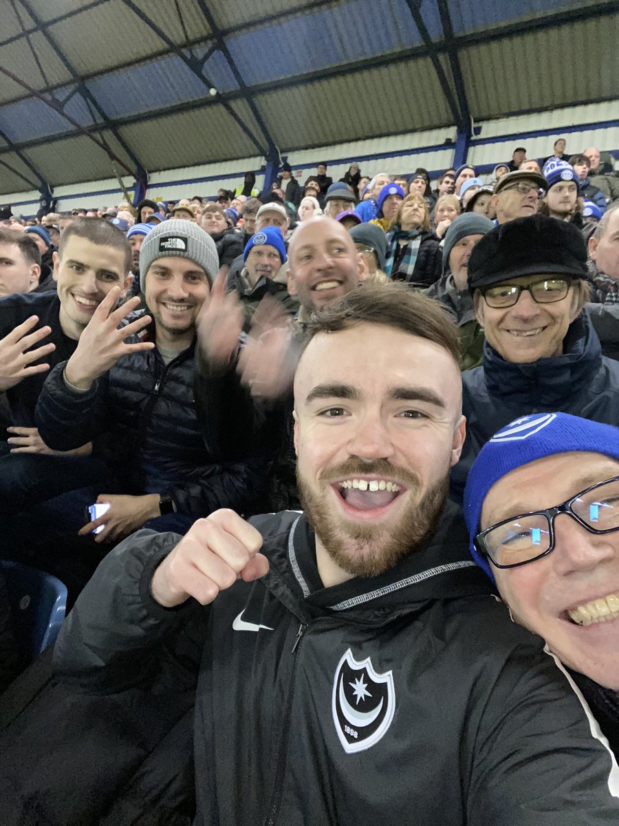 officialfournil's tweet photo. It’s got FOURNILWRITTENALLOVERIT!!😍😍

#Pompey https://t.co/8hD70Bfxd5
