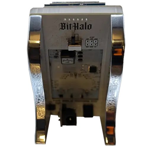 TheSoloMiningCo's tweet photo. The Bitaxe Gamma "Angel's Share" Edition.

White Bitaxe Gamma.
White BitHalo with rear power entry.
Polished "Bitchin Sink'".
Polished CNC Milled Aluminium Stands.
Black Magic ultra silent fan.
Sexy AF.

Weighs 235g (1/2lb in freedom units). 
#bitaxe 

https://t.co/UHx9xfshHN https://t.co/uqx7qqC3xR