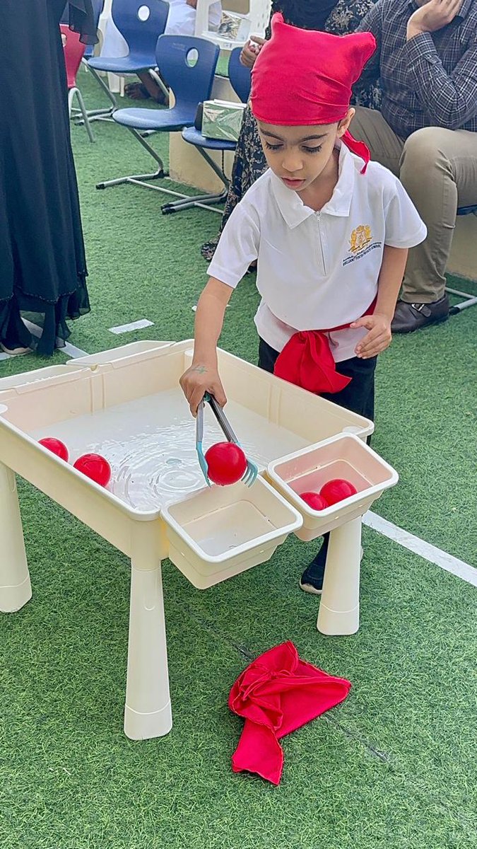 EduGovMct's tweet photo. #تعليمية_مسقط⁩  
مدرسة الناشئ الذكي الخاصة تنظم فعالية اليوم الرياضي لمرحلة التعليم المبكر تحت رعاية الدكتورة ناجية الكعبية رئيسة قسم التعليم المبكر وبحضور أ.ثريا المعمرية رئيسة قسم برامج ومناهج التعليم المبكر ، حيث شمل البرنامج العديد من الفقرات التي تنمي جوانب النمو المختلفة لدى الأطفال.
⁧#فعاليات_تعليمية_مسقط⁩
⁧#مدارسنا_مستقبل_واعد⁩ 
⁧#تعلم_مستدام