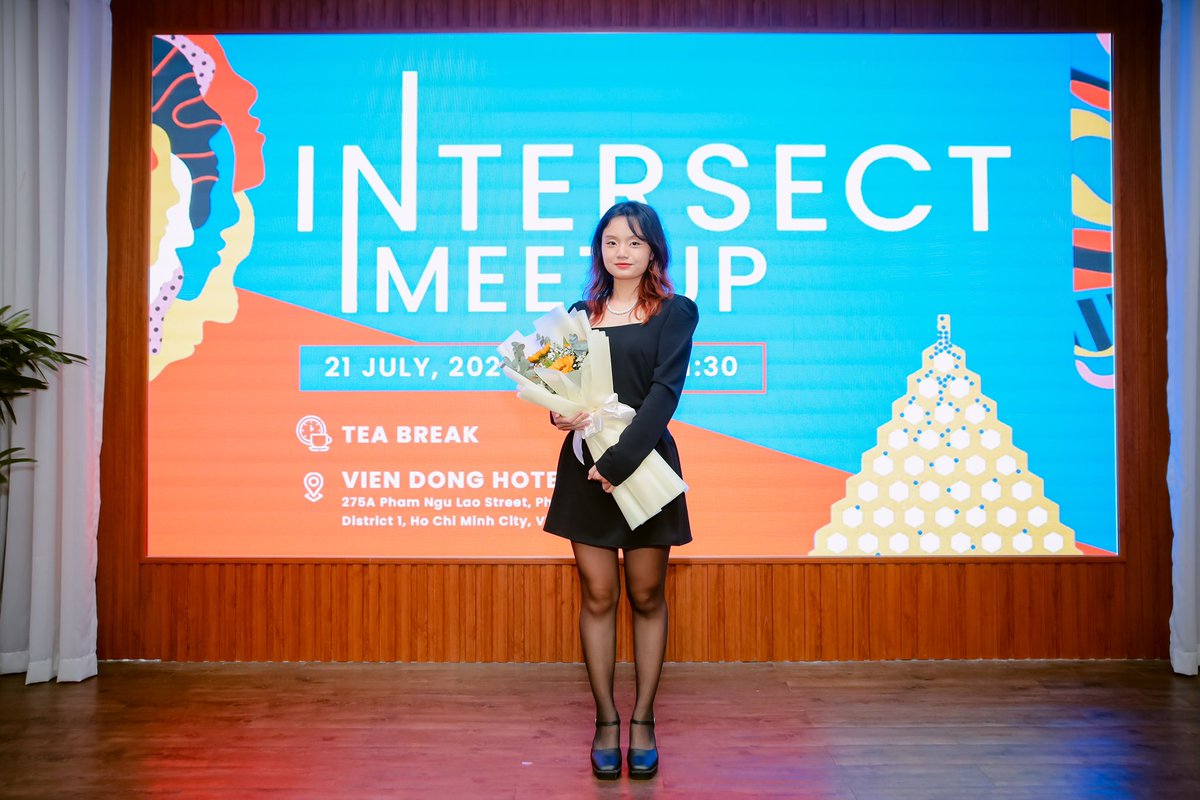 YaoHuynh's tweet image. In 2024, I had my first experience as an MC at the #Intersect Meetup of @IntersectMBO in Viet Nam. I was so nervous, my hands were shaking the whole time! 😅 
For 2025, I’m hoping to grow and maybe share as a speaker, especially with students about #Cardano. Let’s see how it…