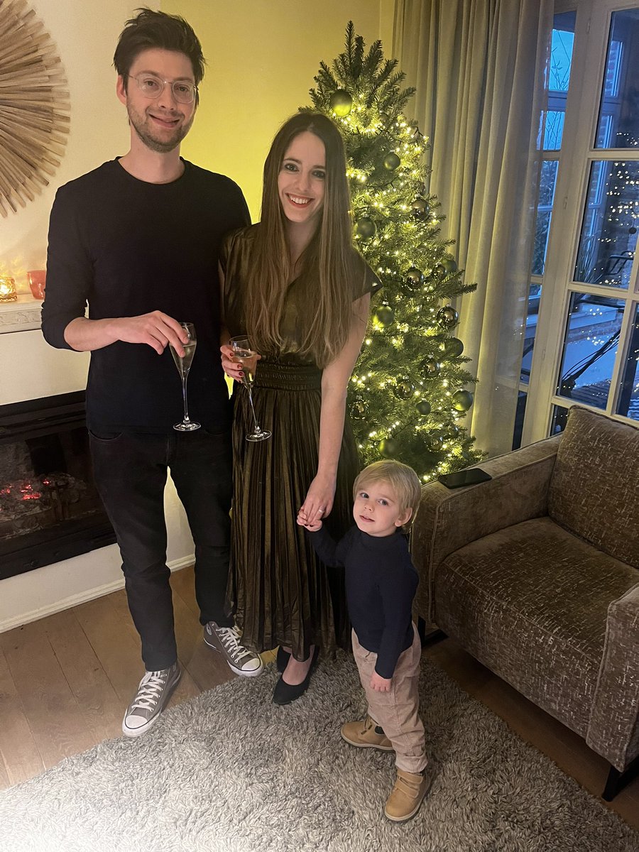 De beste wensen, ook van mijn personeel. Gelukkig nieuwjaar 🎉❤️